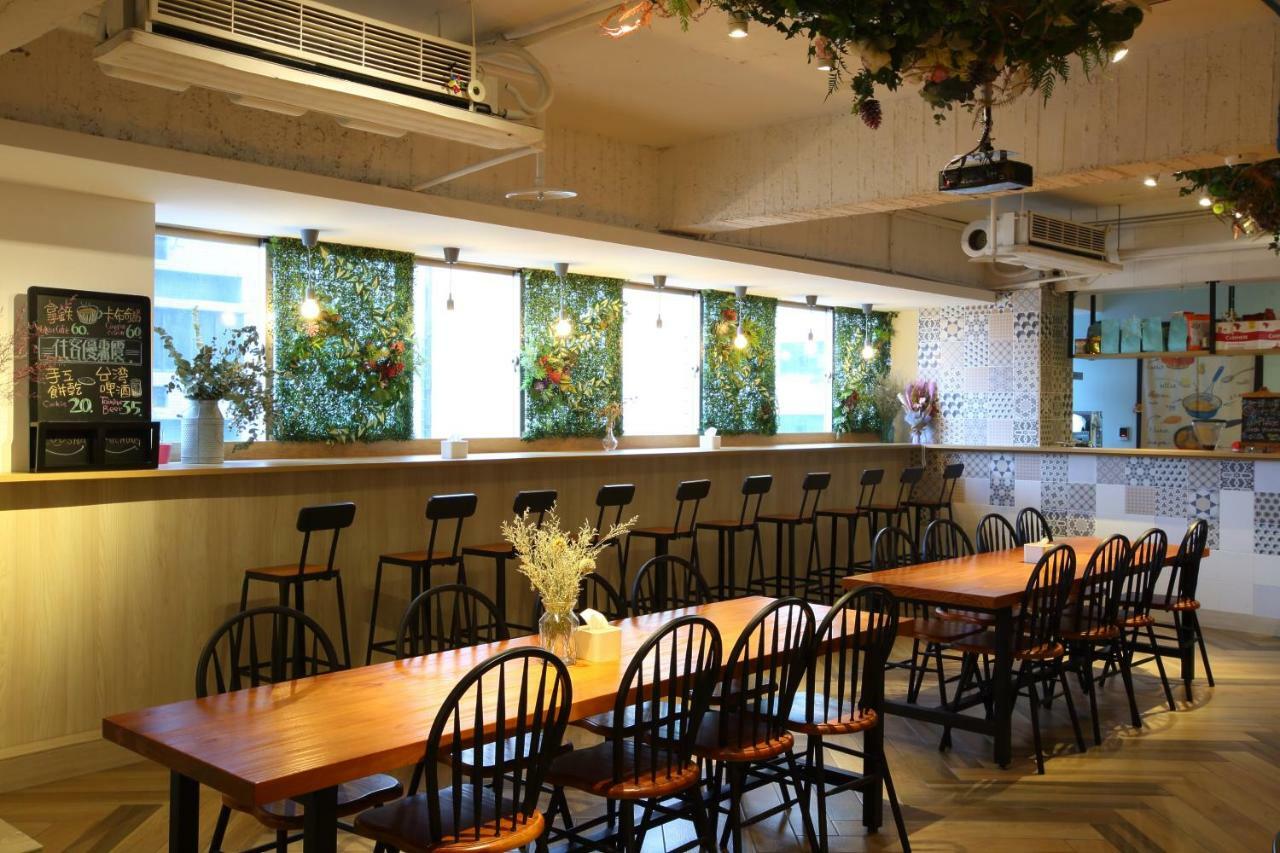Loosha Hostel Taichung Exterior foto