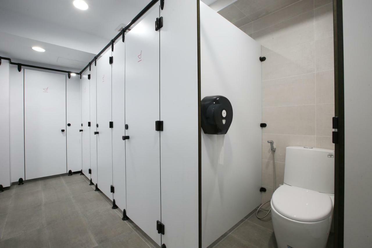 Loosha Hostel Taichung Exterior foto